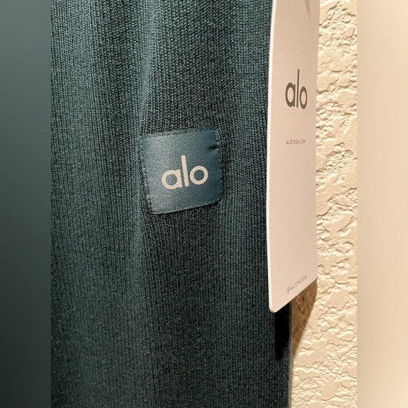 NWT Alo Yoga Knit High Waist Salana Wide Leg Pant Midnight Green Size S - Picture 13 of 16